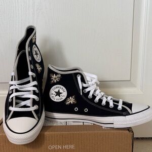 NIB Custom Converse Black High-Tops with Floral Accents and foam cushion